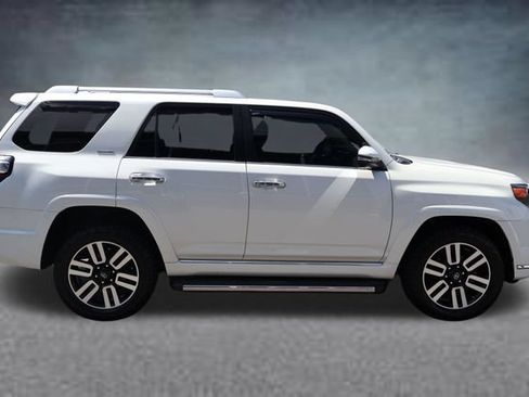 Used 2018 Toyota 4Runner Limited AWD/4WD image 2