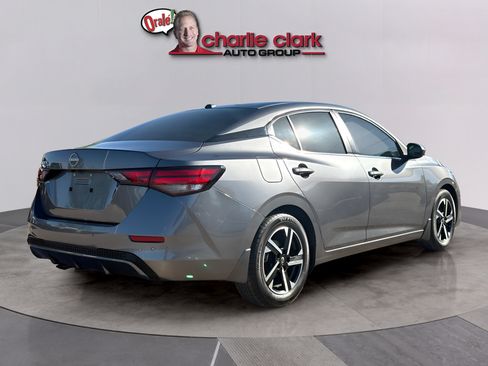 Used 2025 Nissan Sentra SV w/ All-Weather Package FWD image 5