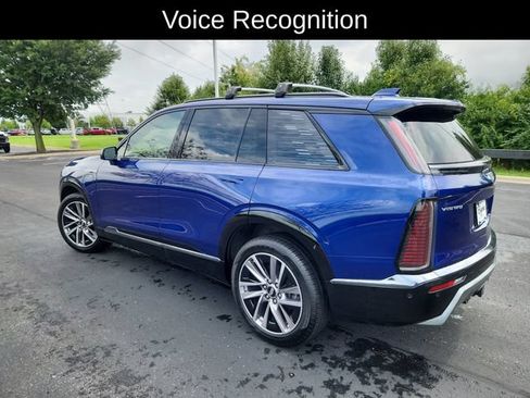 Used 2026 Cadillac Vistiq Sport AWD/4WD image 5