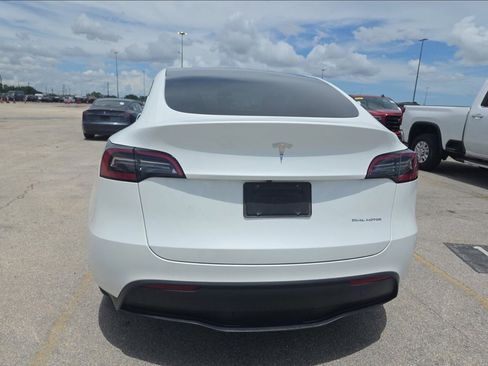 Used 2023 Tesla Model Y Long Range AWD/4WD image 5