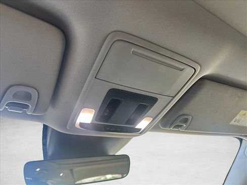 Used 2023 Honda Pilot Touring image 19