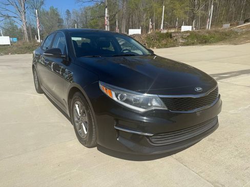 Used 2016 Kia Optima LX w/ Technology Package image 3