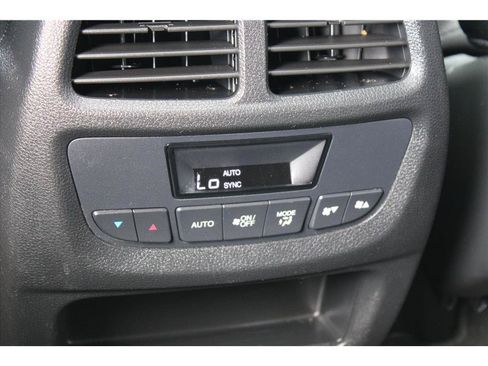 Used 2017 Honda Pilot EX-L image 37