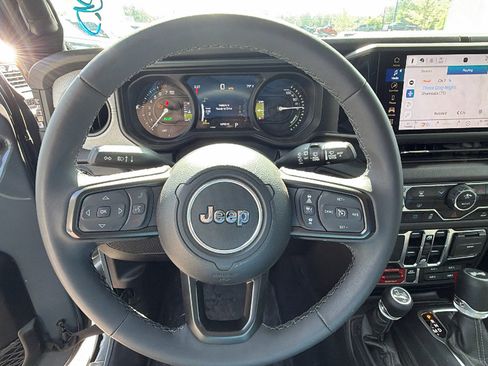 Used 2025 Jeep Wrangler Unlimited Sport S 4xe AWD/4WD image 25