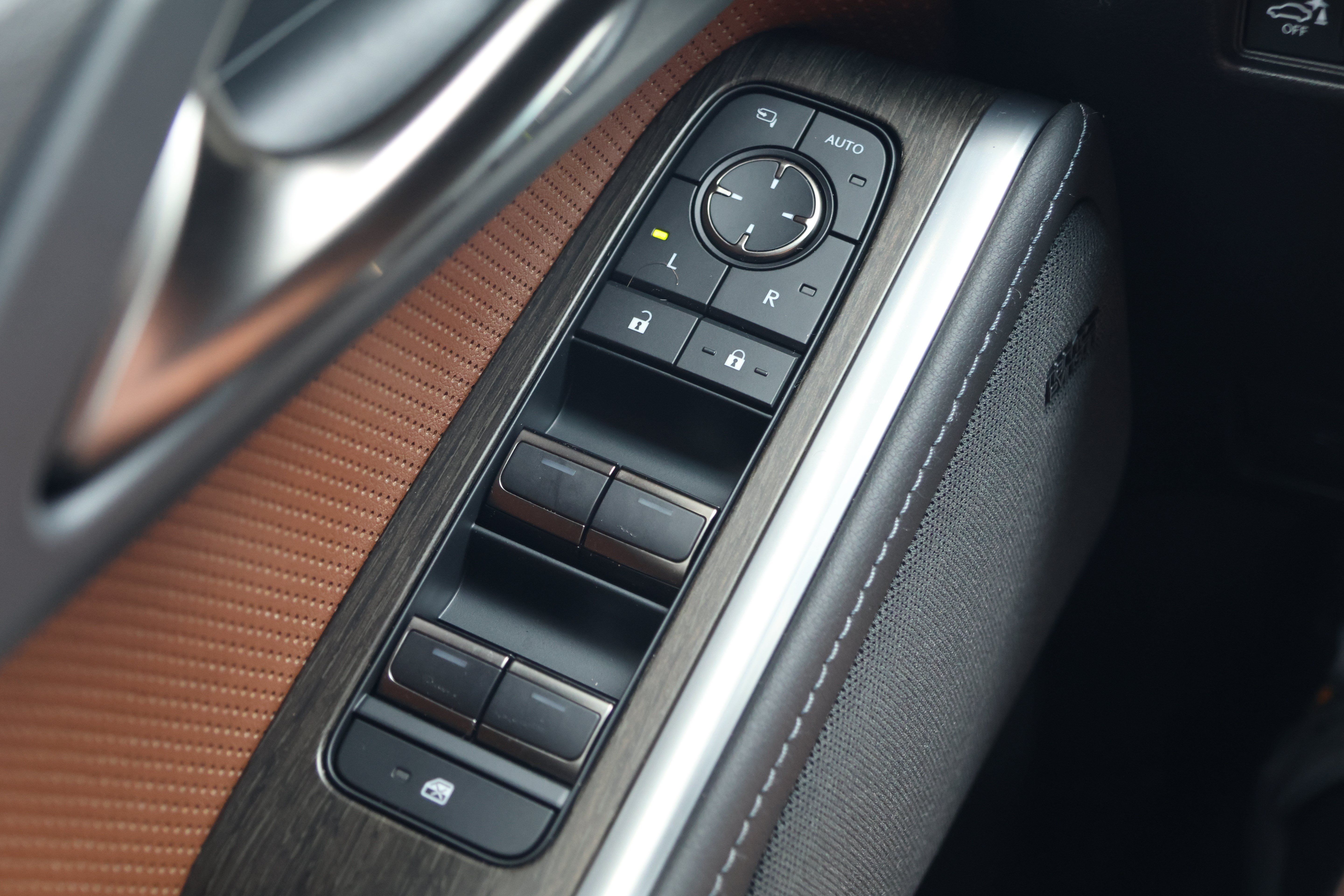 Certified 2026 Lexus GX 550 w/ Accessory Package (2T) AWD/4WD image 14