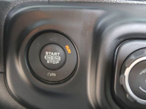 Used 2022 Jeep Wrangler Unlimited Rubicon 4xe w/ Dual Top Group AWD/4WD image 23