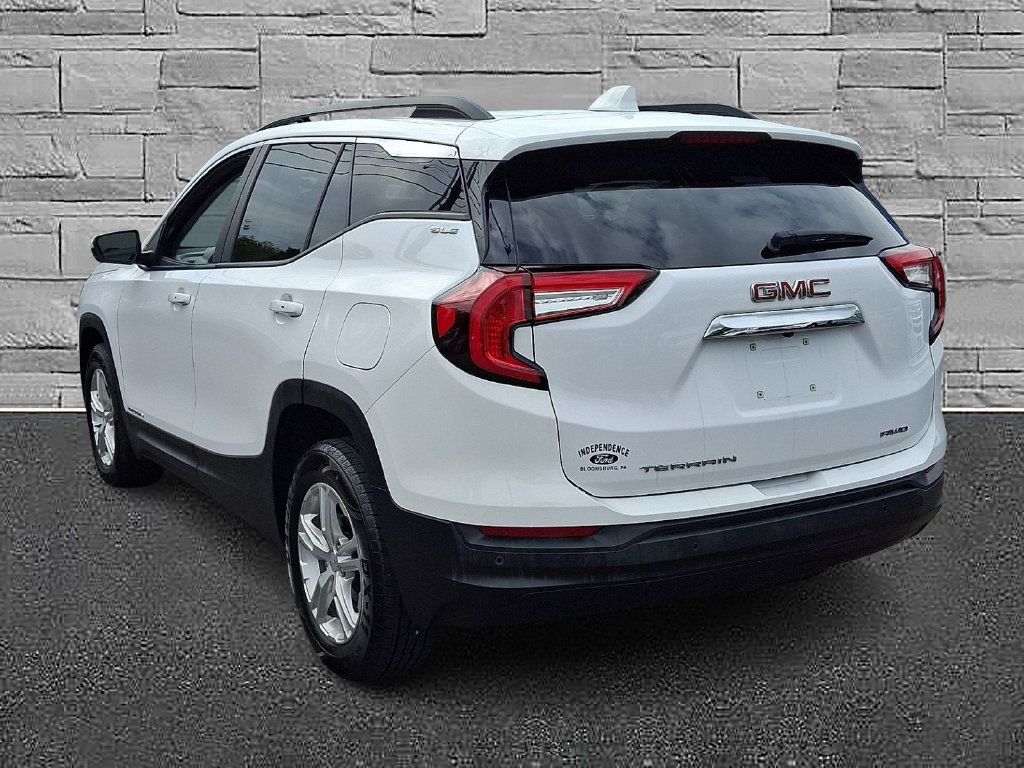 Used 2022 GMC Terrain SLE w/ Driver Convenience Package AWD/4WD image 8