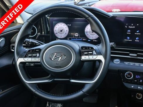 Certified 2023 Hyundai Elantra Limited image 17