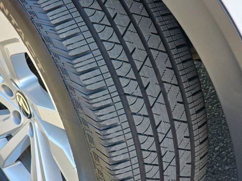 Used 2021 Volkswagen Atlas SE image 21