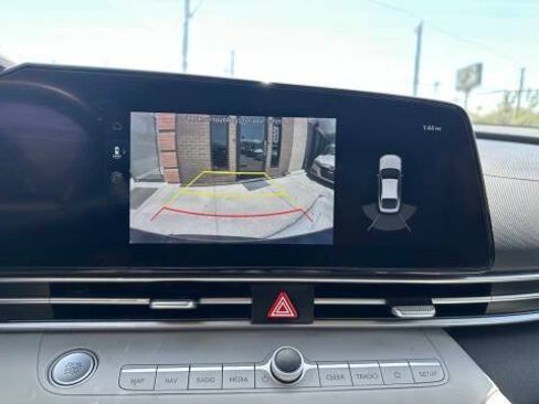 Used 2023 Hyundai Elantra Limited w/ Cargo Package FWD image 9