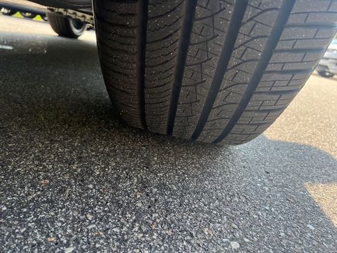 New 2025 Land Rover Range Rover SE image 34