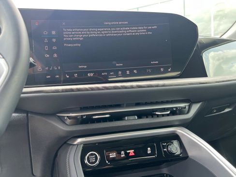 Certified 2025 Audi Q5 Premium Plus w/ Premium Plus AWD/4WD image 29