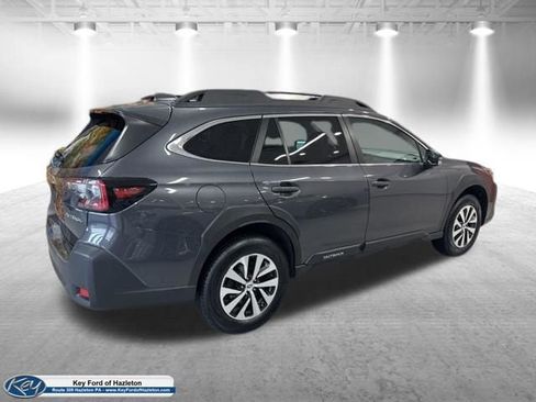 Used 2023 Subaru Outback Premium AWD/4WD image 8