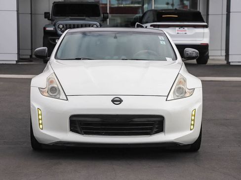 Used 2013 Nissan 370Z Coupe w/ Sport Pkg RWD image 2