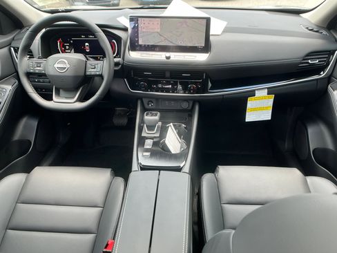 New 2025 Nissan Rogue SL w/ SL Premium Package image 27