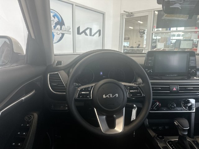 Certified 2023 Kia Seltos LX AWD/4WD image 13