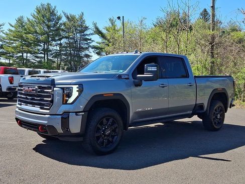 Used 2026 GMC Sierra 2500 AT4 w/ AT4 Premium Plus Package AWD/4WD image 3