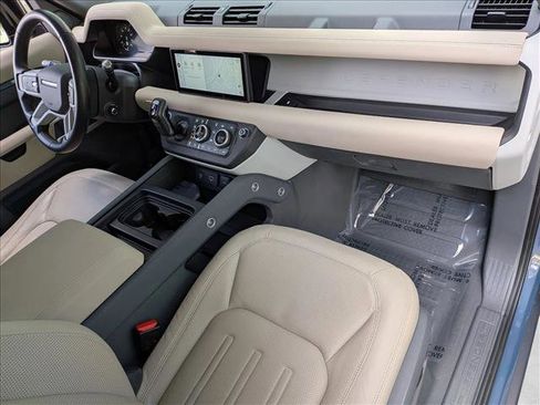 Used 2021 Land Rover Defender 110 SE AWD/4WD image 23