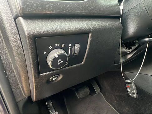 Used 2018 Jeep Grand Cherokee Laredo RWD image 23