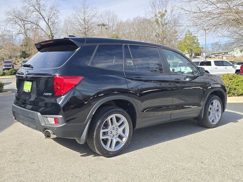 Used 2024 Honda Passport EX-L image 3