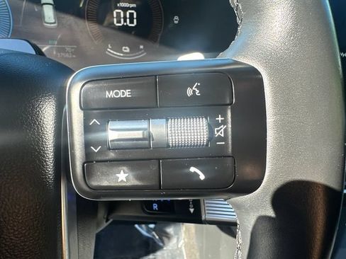 Used 2025 Hyundai Santa Fe SEL AWD/4WD image 32
