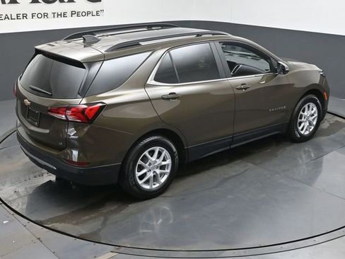 Used 2024 Chevrolet Equinox LT FWD image 39