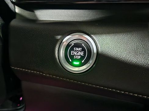 Used 2021 Cadillac Escalade ESV Sport AWD/4WD image 42
