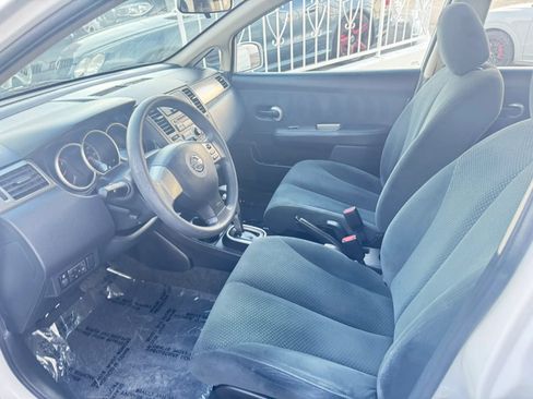 Used 2011 Nissan Versa 1.8 S w/ Plus Pkg FWD image 3