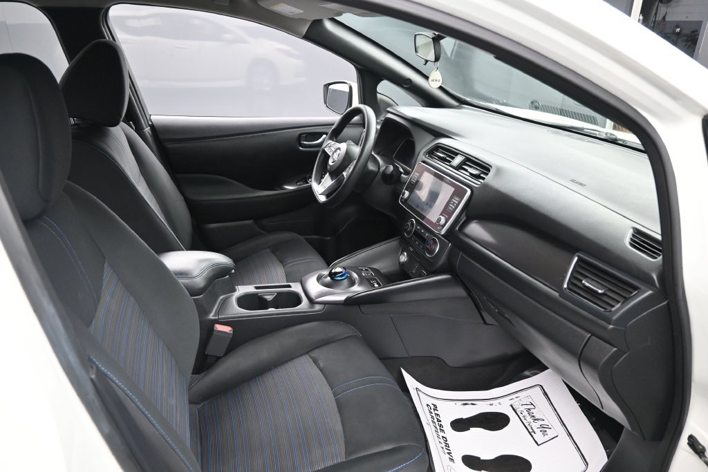 Used 2022 Nissan Leaf S FWD image 27