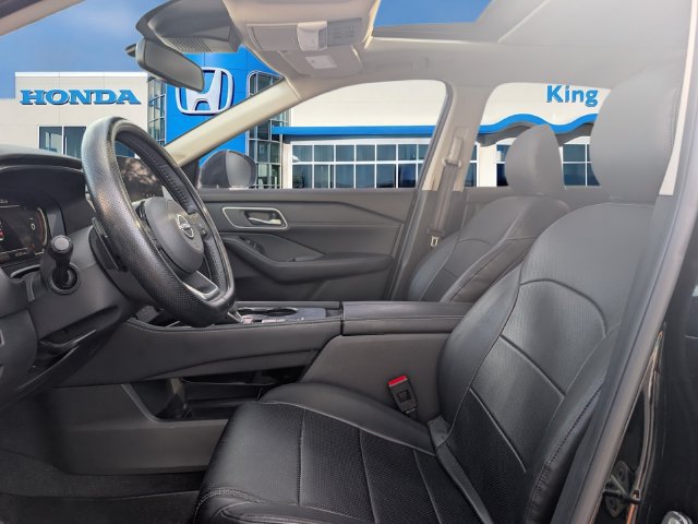 Used 2024 Nissan Rogue Platinum w/ Platinum Premium Package FWD image 17