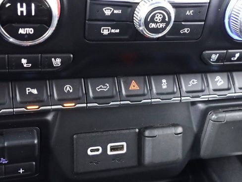 Used 2019 GMC Sierra 1500 AT4 image 26