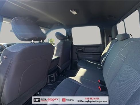 Used 2024 RAM 2500 Tradesman w/ Chrome Appearance Group image 12