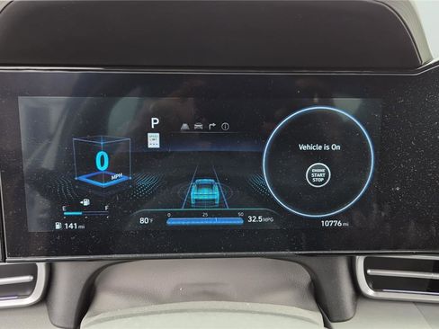 Used 2024 Hyundai Elantra SEL image 13