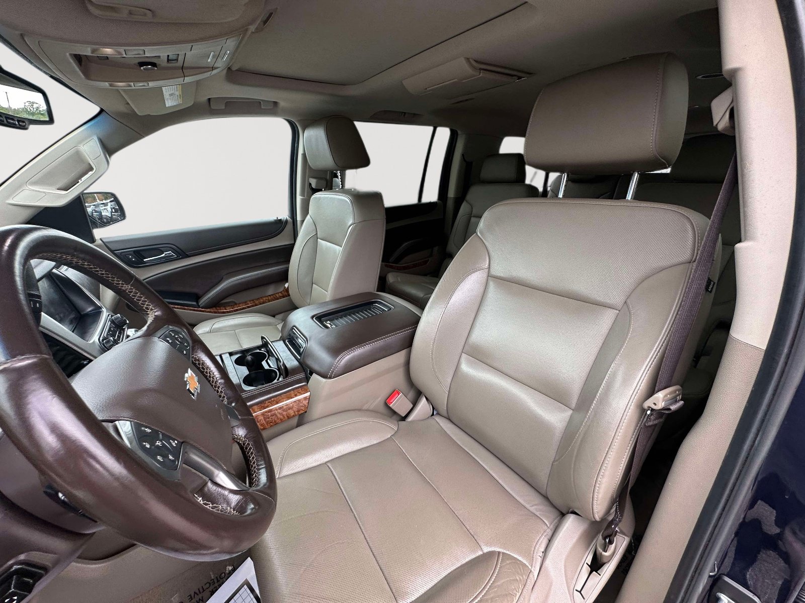 Used 2019 Chevrolet Suburban Premier AWD/4WD image 22