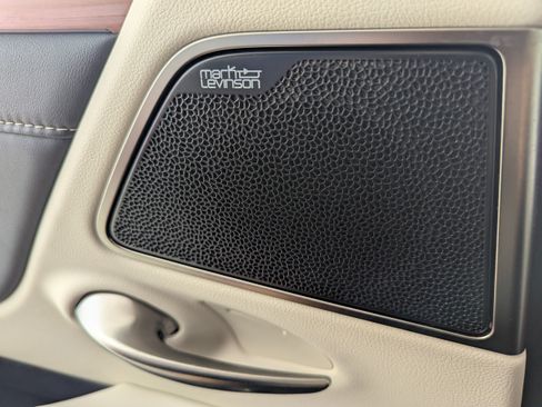 Used 2025 Lexus ES 350 Ultra Luxury FWD image 16