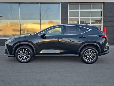 Used 2024 Lexus NX 300h AWD w/ Luxury Package image 4