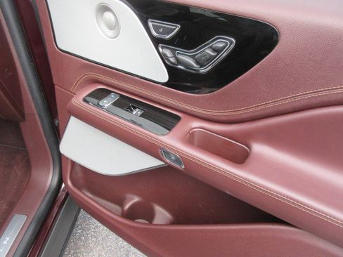 Used 2023 Lincoln Aviator Black Label w/ Jet Package image 22