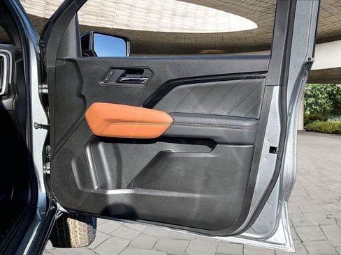 New 2026 GMC Canyon AT4 AWD/4WD image 13