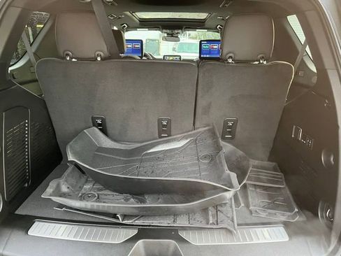 Used 2023 Chevrolet Tahoe Z71 w/ Off-Road Capability Package image 22