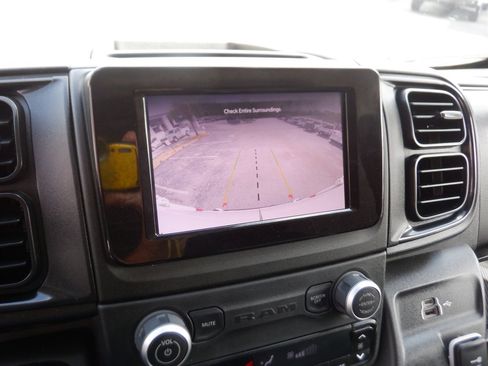 Used 2025 RAM ProMaster 3500 w/ Convenience Group FWD image 15