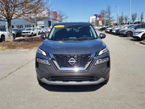 Certified 2023 Nissan Rogue SV image 9
