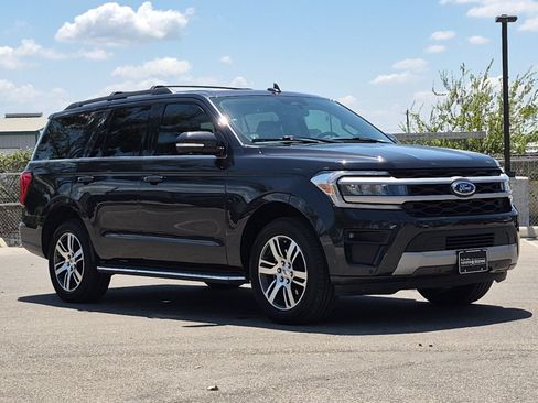 Used 2022 Ford Expedition XLT RWD image 7
