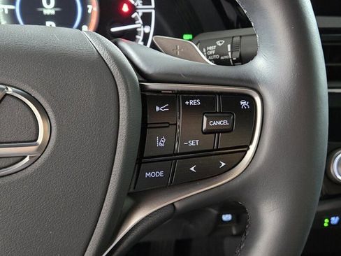 Certified 2025 Lexus ES 350 w/ Premium Package image 33