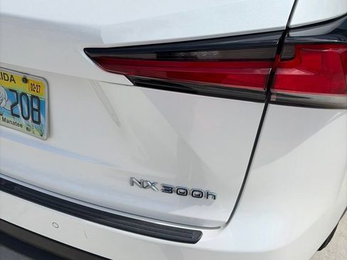 Used 2018 Lexus NX 300h AWD w/ Comfort Package image 6