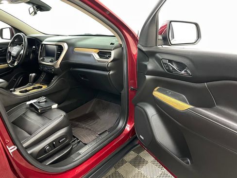 Certified 2018 GMC Acadia Denali w/ Technology Package AWD/4WD image 39