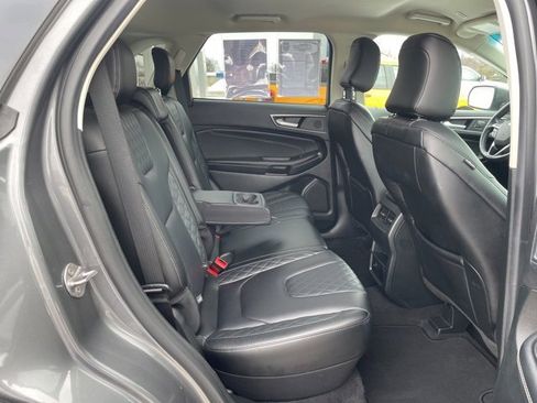 Used 2024 Ford Edge Titanium image 14