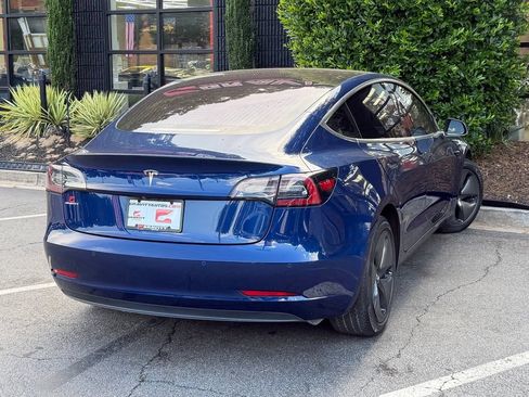 Used 2018 Tesla Model 3 Long Range RWD image 11