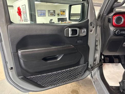 Used 2018 Jeep Wrangler Rubicon image 21