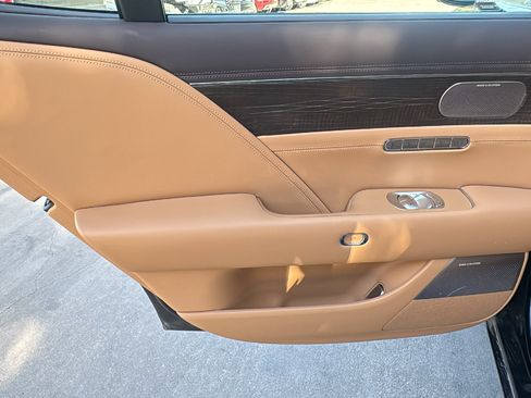 Used 2023 Genesis G90 3.5T image 16