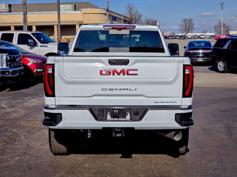 Used 2025 GMC Sierra 3500 Denali w/ Denali Reserve Package image 16